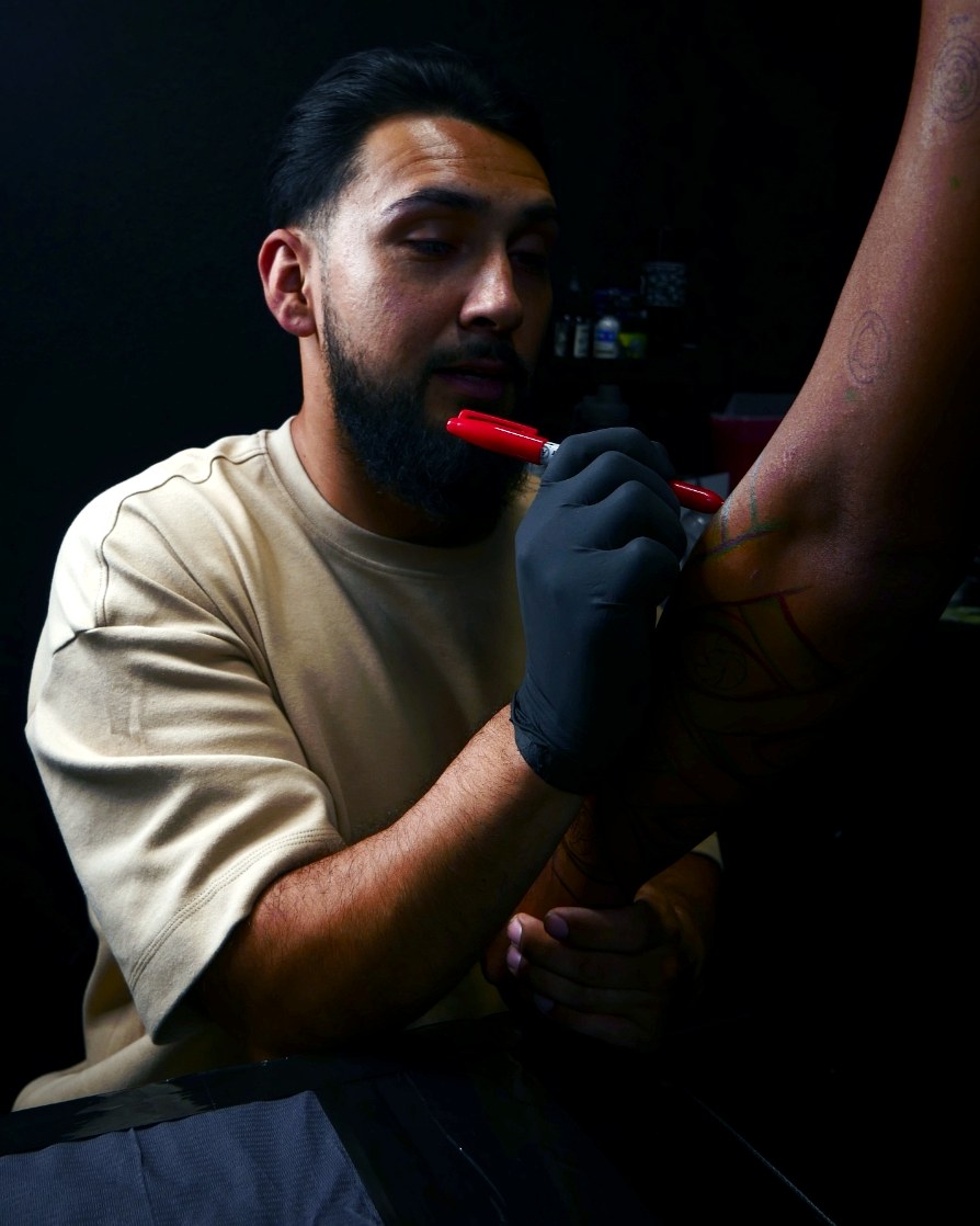 Raymond, Tattoo Artist